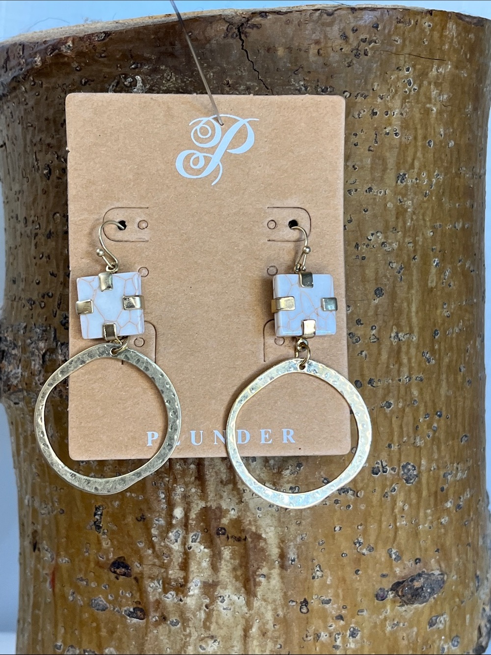 Plunder Gold Hammered Hoop Dangle Earrings Pink Stone 2.5” New